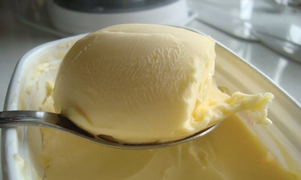 ¿Por qué se inventó la margarina?