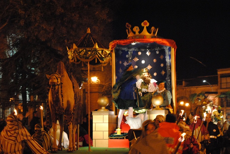 Más de 350 personas desfilarán este martes en la Cabalgata de Reyes de Valdepeñas