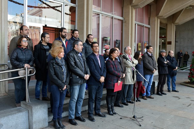 Las instituciones de Ciudad Real guardan un minuto de silencio por los atentados de Bruselas