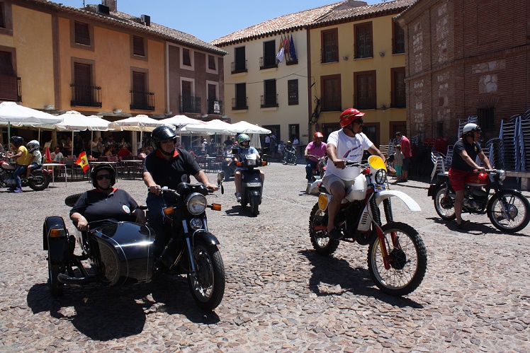 La XVI edición de Motos Clásicas congregó a 110 participantes en La Solana