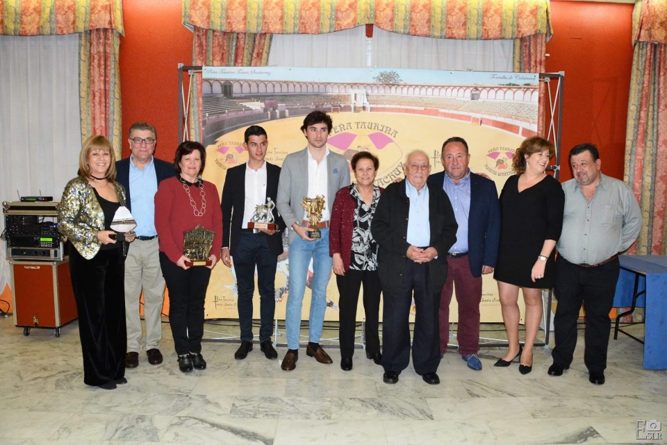 La Peña Taurina Tomás Santa Cruz de Torralba entrega sus premios anuales