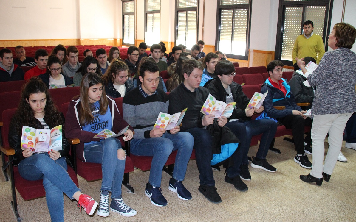 El IES Modesto Navarro celebró las III Jornadas de Orientación Universitaria en La Solana