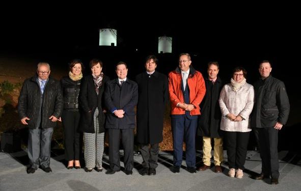 El Gobierno regional instalará iluminación artística en todos los molinos de viento de Castilla-La Mancha como reclamo turístico