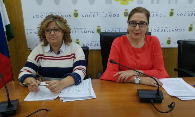 Pruden Medina explica el plan de limpieza del Ayuntamiento de Socuéllamos en el que trabajan 60 personas