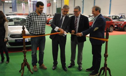 El alcalde de Valdepeñas inauguró el ‘VI Salón de Vehículos de Ocasión’