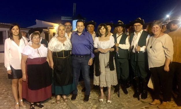Lucas-Torres reivindica el valor histórico y cultural de los Molinos en la Aventura de la Noche Cervantina