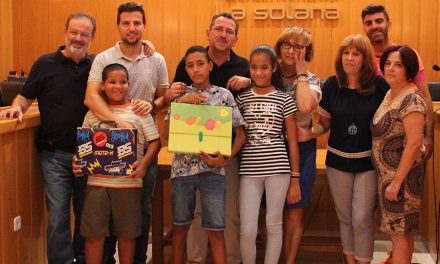 El Ayuntamiento despidió a los niños saharauis del programa Vacaciones en Paz