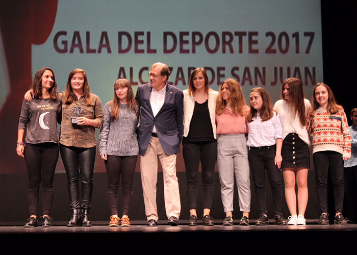 Deportistas y clubes alcazareños tuvieron su reconocimiento en la II Gala del Deporte alcazareña