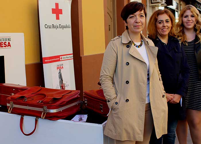 Cruz Roja pone en marcha en Alcázar de San Juan la campaña ‘La Maleta que más Pesa’