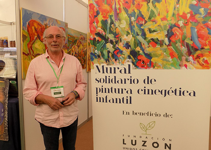 El pintor Exojo colabora en Fecircatur en la confección de un mural solidario para la Fundación Luzón contra la ELA