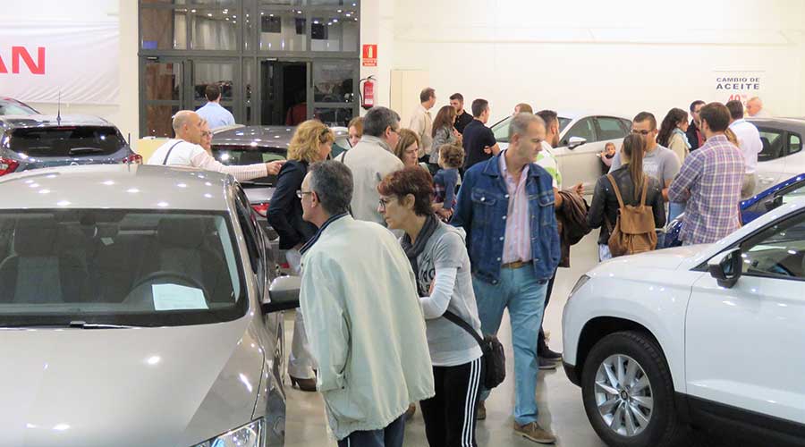 Buen número de ventas directas y multitud de contactos en el VII Salón del Automóvil