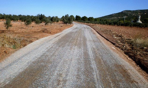 Finalizan los trabajos de acondicionamiento en 11 kilómetros de caminos rurales del término municipal de Herencia