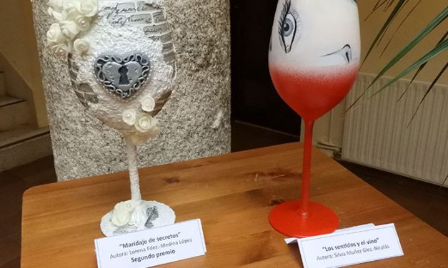 22 copas de diseño y 20 fotografías conforman la exposición de ‘Alma del Vino’