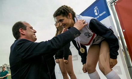 La atleta ciudadrealeña, Raquel de la Cruz Alache se proclama campeona de Castilla-La Mancha en la prueba de 100 metros vallas Sub18
