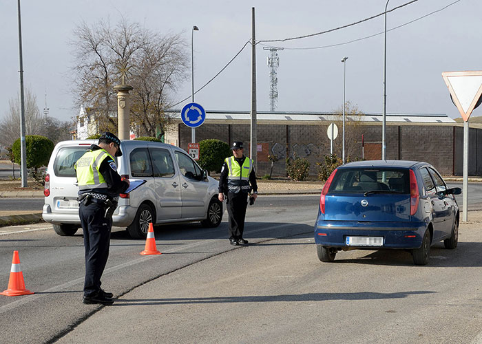 Durante esta semana la Policía Local de Argamasilla de Alba aumentará los controles de alcohol y drogas entre los conductores