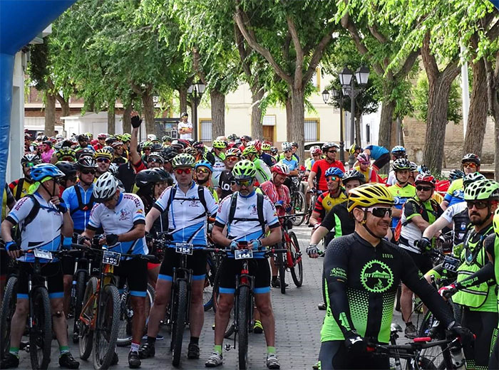 200 ciclistas participaron en la IV ruta BTT de Torralba de Calatrava