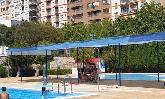 Las piscinas municipales de El Tomillo y La Salobreja cierran el domingo tras recibir a casi 12.500 usuarios desde su apertura el pasado 23 de junio