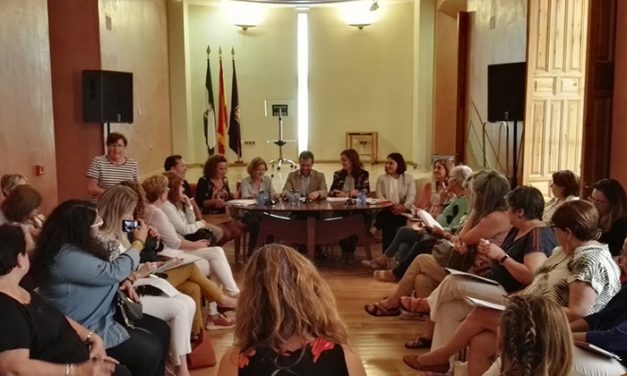 El alcalde de Jaén pone en valor la participación en la constitución del Consejo Local de Igualdad entre Mujeres y Hombres de la ciudad de Jaén