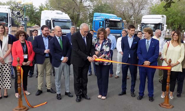 Manzanares inaugura la I Feria Nacional de Vehículos Industriales de Ocasión