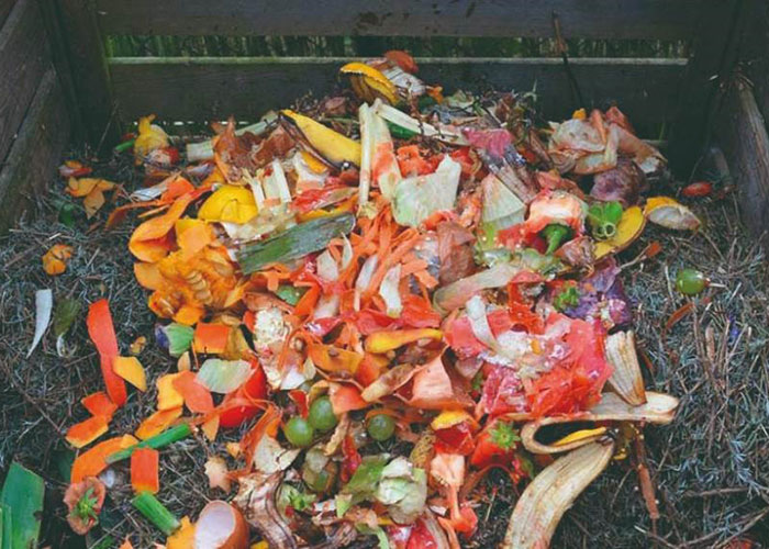 Moralzarzal reduce la tasa de basura a los vecinos que elaboren compost con sus residuos