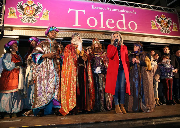 Sus Majestades cumplieron un año más con los toledanos en el gran cortejo de la ilusión en una fantástica tarde-noche de Reyes
