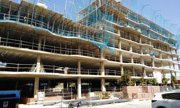 Comienzan las obras tras la nueva adjudicación de las 147 viviendas de El Rosón