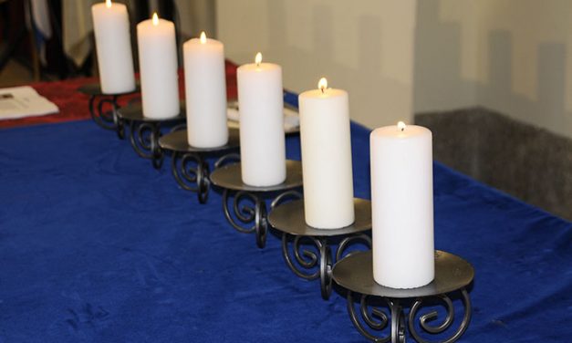 Conmemoración del Día de la Memoria del Holocausto en el 75 aniversario de la liberación de Austzwitz