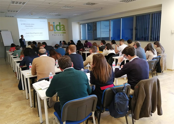 Bidafarma celebra, en Toledo, un taller de gestión financiera en la Oficina de Farmacia