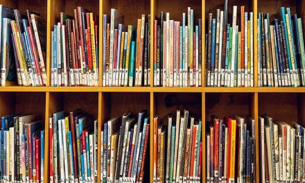 La Biblioteca municipal del Polígono oferta a los centros educativos colecciones de libros a modo de préstamo para fomentar la lectura