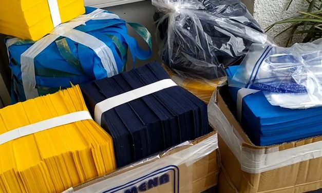‘La Princesita Costurera’ y Estampaciones Mena aportan su tiempo y material para atender a varias residencias frente al COVID-19