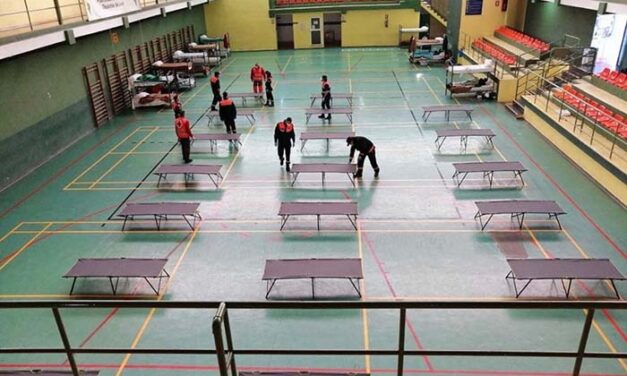 El Ayuntamiento de Jaén cierra provisionalmente la ampliación del centro de transeúntes en el pabellón deportivo de La Salobreja al reducirse el número de usuarios