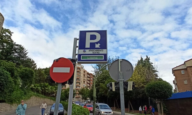 El Ayuntamiento de Jaén abre de nuevo a la rotación mañana y tarde del aparcamiento del Teatro Infanta Leonor al que ya se puede acceder por carretera de Córdoba hacia Millán de Priego