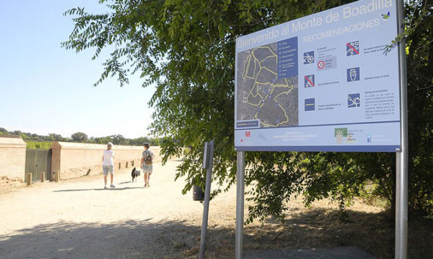 El Ayuntamiento de Boadilla instala carteles en todas las entradas al monte para recordar las normas de acceso al mismo
