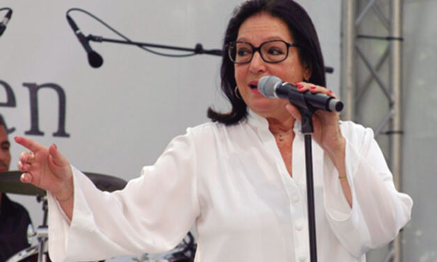 Qué fue de… Nana Mouskouri