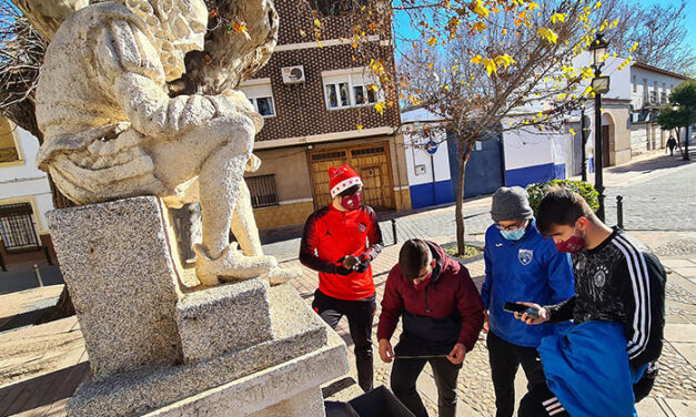 Más de medio centenar de jóvenes participan en la escape street “El Secreto de El Lugar de La Mancha”