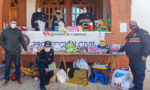 La ilusionante solidaridad rabanera se ha traducido este fin de semana en la donación de unos 600 juguetes
