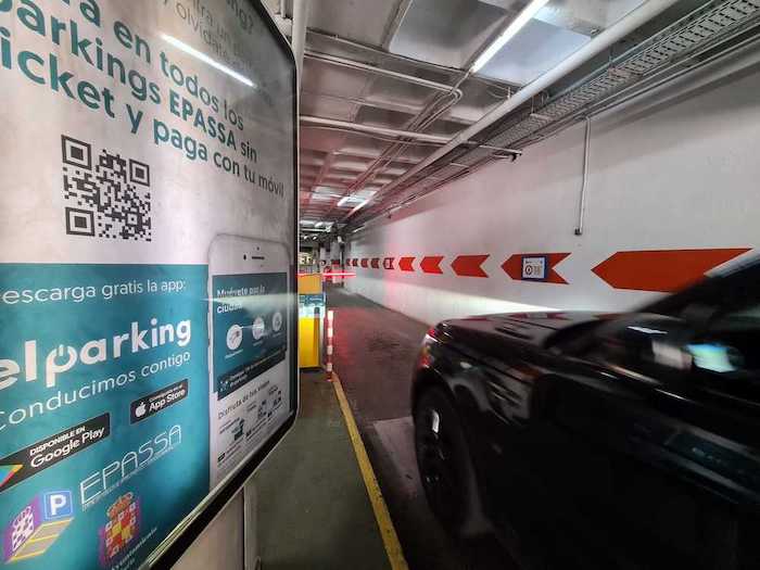 El Ayuntamiento destaca las ventajas para la movilidad de la app ElParking de la que ya disfrutan mas de 2000 usuarios de aparcamientos municipales de la capital