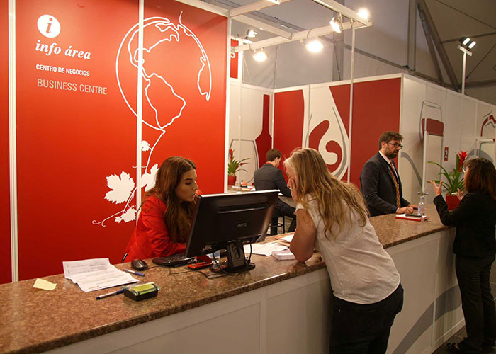 Los delegados de FENAVIN en el extranjero destacan el valor de la Feria en los mercados internacionales