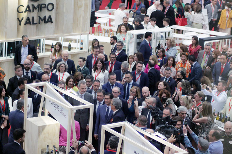 Muchísima expectación en la inauguración de FENAVIN a cargo del Rey Felipe VI