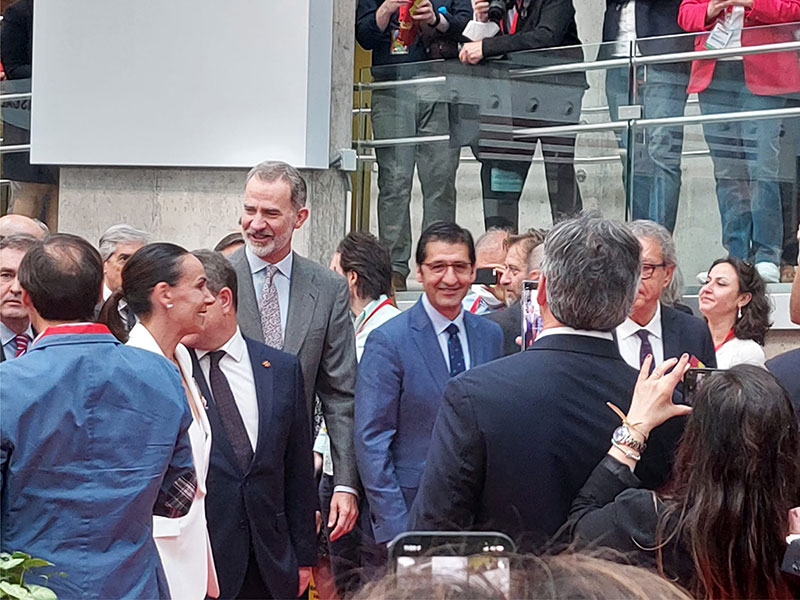 Muchísima expectación en la inauguración de FENAVIN a cargo del Rey Felipe VI