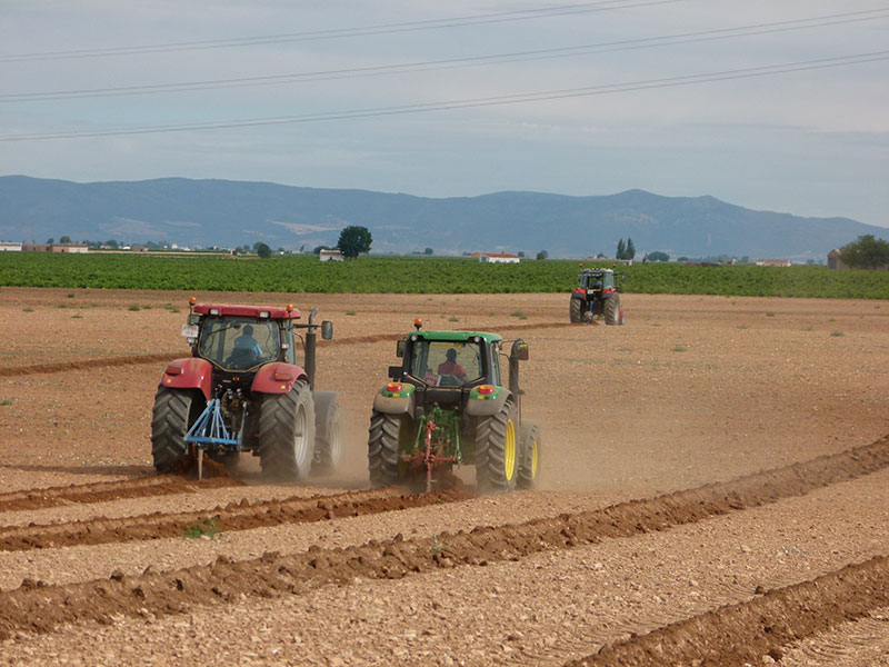 Fercam convoca el Concurso Nacional de Arada con Tractor