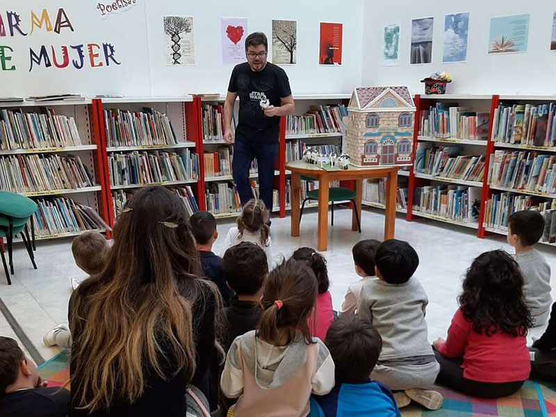 La Biblioteca Pública de Valdepeñas propone actividades infantiles para este verano