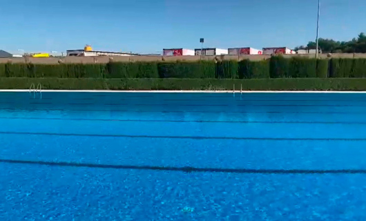 La piscina municipal de verano bate este verano el récord de usuarios y abonados
