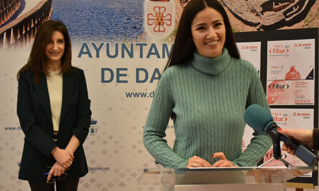 Turismo vuelve a fletar un autobús para visitar FITUR 2023