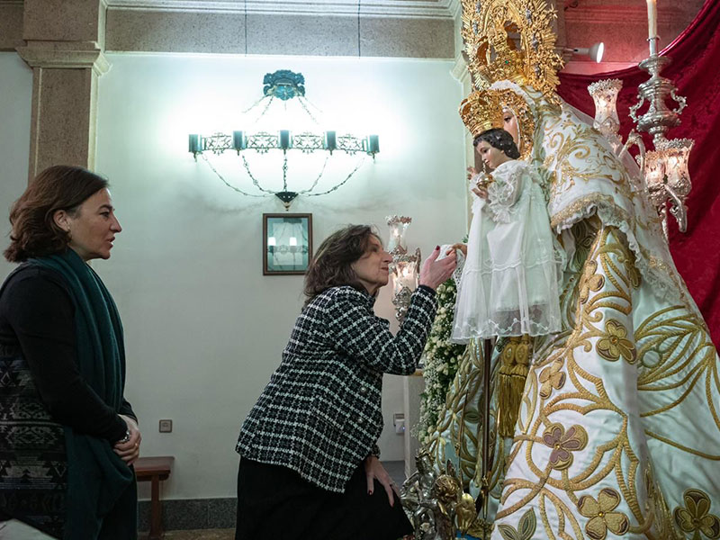 <strong>La Congregación de Nuestra Señora de la Consolación de Pozuelo organiza el solemne besamanos a la Virgen</strong>