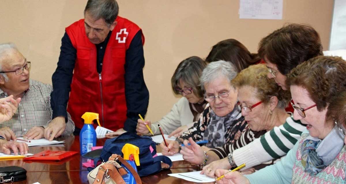 Cruz Roja inicia dos cursos de envejecimiento activo en el Centro de Mayores de La Solana