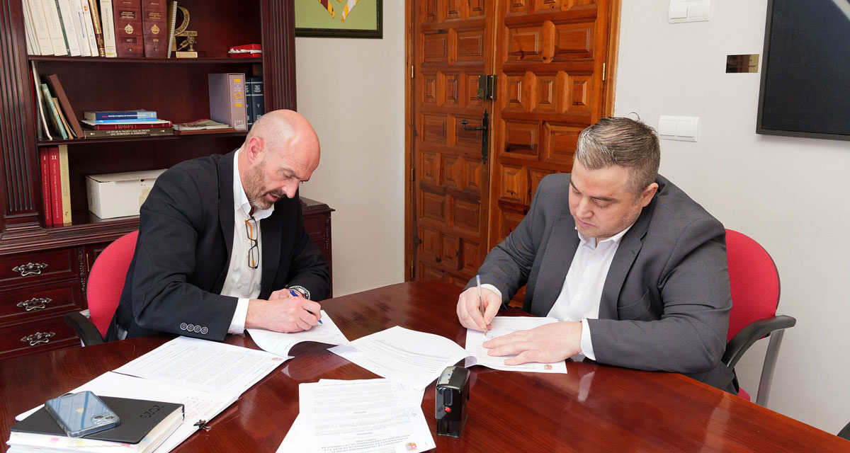 La AECT y el Ayuntamiento de Argamasilla de Alba ratifican un convenio de colaboración