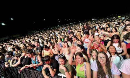 Miles de jóvenes disfrutaron del concierto de Los 40