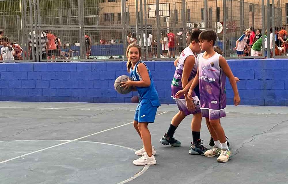 30 equipos participantes estrenan la primera edición del Torneo de Feria 3×3