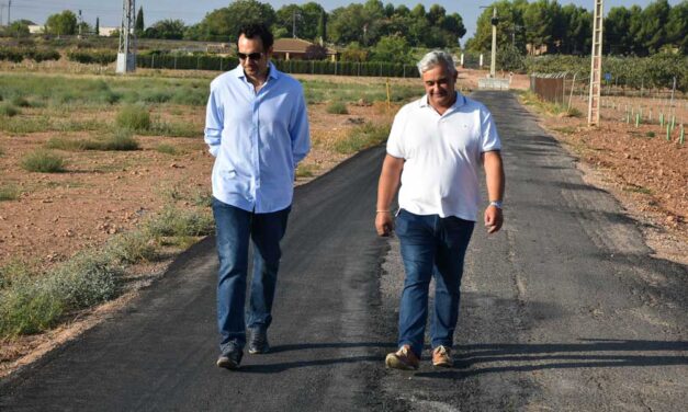 El ayuntamiento de Daimiel acomete la reparación del firme en caminos rurales mediante bacheo